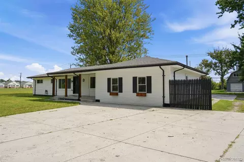Exterior - 4655 Denton Rd, Canton, MI 48188 photo 1 of 13