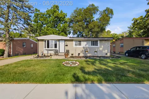 335 Bert Ln, Inkster, MI 48141