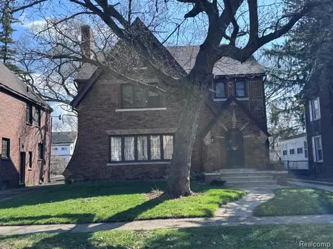16814 Parkside St, Detroit, MI 48221