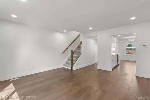 Living - 28448 Universal, Warren, MI 48092 photo 3 of 5