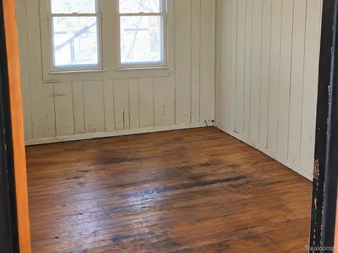 730 Barrie Ave, Flint, MI 48507 photo 5