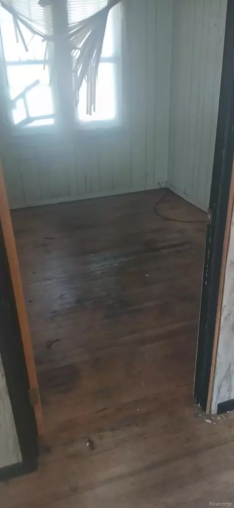 730 Barrie Ave, Flint, MI 48507 photo 5
