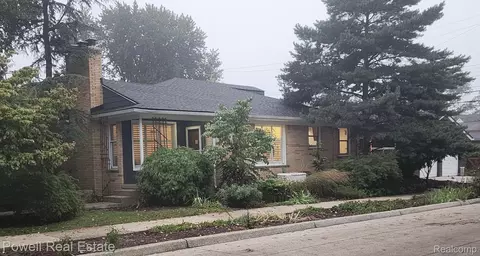 1431 Marywood Dr, Royal Oak, MI 48067