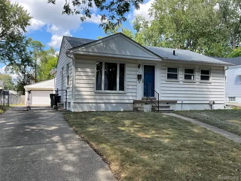 Exterior - 231 Walper Ave, Clawson, MI 48017 photo 2 of 11