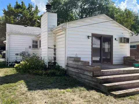 Exterior - 231 Walper Ave, Clawson, MI 48017 photo 3 of 11