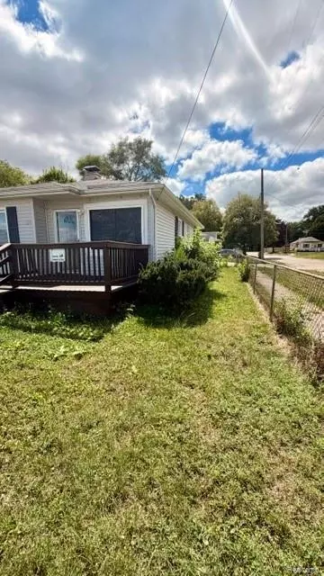 Exterior - 1329 Neubert Ave, Flint, MI 48507 photo 2 of 6