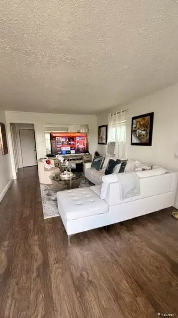 Living - 1329 Neubert Ave, Flint, MI 48507 photo 1 of 1
