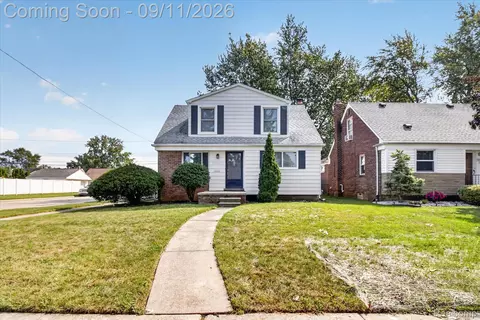 10005 Park Ave, Allen Park, MI 48101