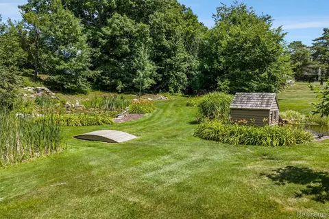 Exterior - 3616 Wedgewood Dr, Elba, MI 48446 photo 8 of 21