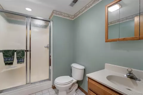 Bath - 3616 Wedgewood Dr, Elba, MI 48446 photo 5 of 5