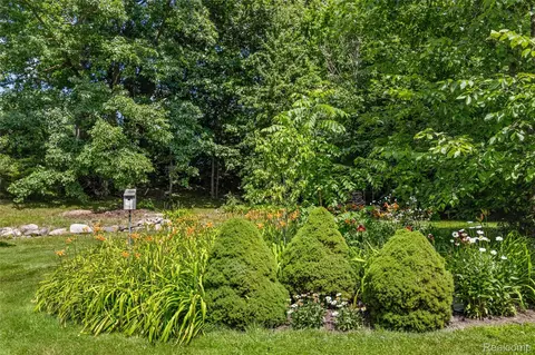 Exterior - 3616 Wedgewood Dr, Elba, MI 48446 photo 6 of 21