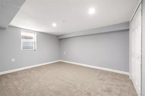 Bedroom - 22405 Piper Ave, Eastpointe, MI 48021 photo 5 of 6