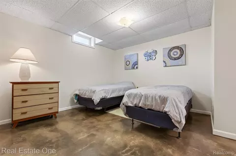 Bedroom - 8150 Boulder Dr, Davison, MI 48423 photo 7 of 7