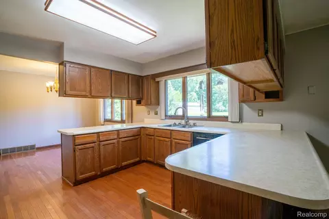 Kitchen - 12900 Maxwell Rd, Carleton, MI 48117 photo 2 of 4