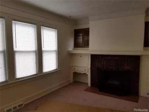 Living - 617 E Bennett Ave, Ferndale, MI 48220 photo 1 of 1