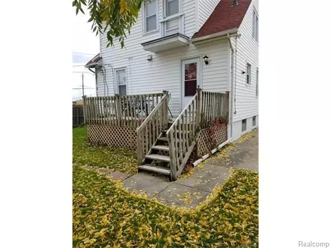 Exterior - 617 E Bennett Ave, Ferndale, MI 48220 photo 2 of 2