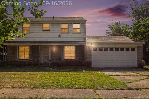 401 Fiske Dr, Detroit, MI 48214