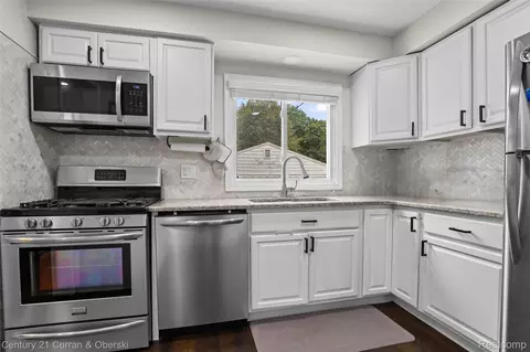 Kitchen - 18285 Outer Dr, Dearborn, MI 48128 photo 1 of 3