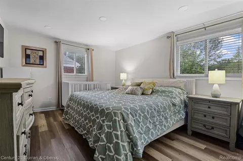 Bedroom - 18285 Outer Dr, Dearborn, MI 48128 photo 2 of 5