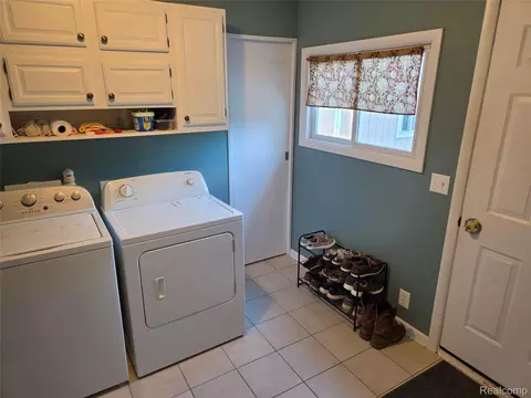 Other - 829 Exchange St, Owosso, MI 48867 photo 13 of 15