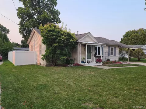 Other - 829 Exchange St, Owosso, MI 48867 photo 3 of 15
