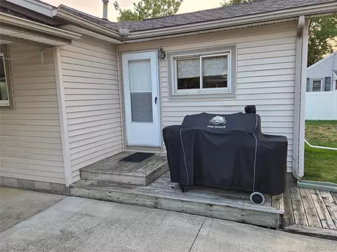 Other - 829 Exchange St, Owosso, MI 48867 photo 5 of 15