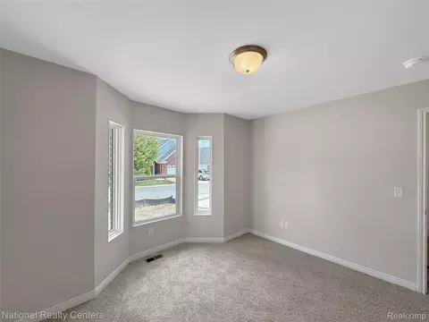 Bedroom - 376 Devonshire Dr #29, Lapeer, MI 48446 photo 3 of 6