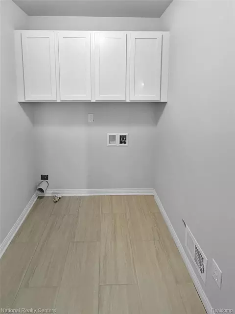 Other - 376 Devonshire Dr #29, Lapeer, MI 48446 photo 9 of 13