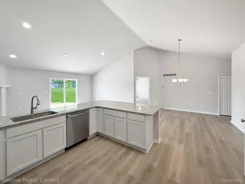 Other - 376 Devonshire Dr #29, Lapeer, MI 48446 photo 3 of 13
