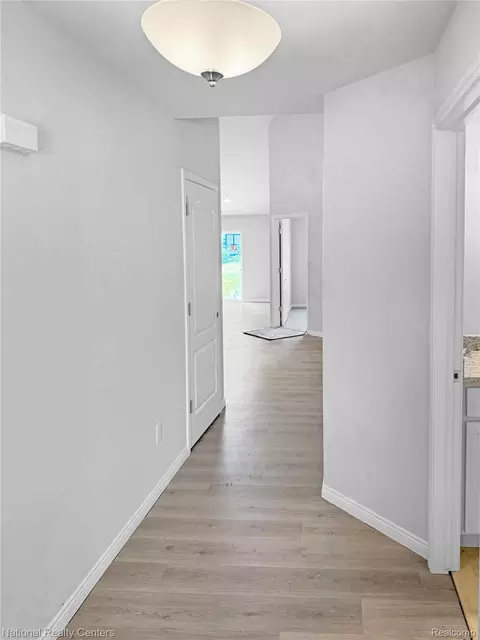Entry Way - 376 Devonshire Dr #29, Lapeer, MI 48446 photo 1 of 1
