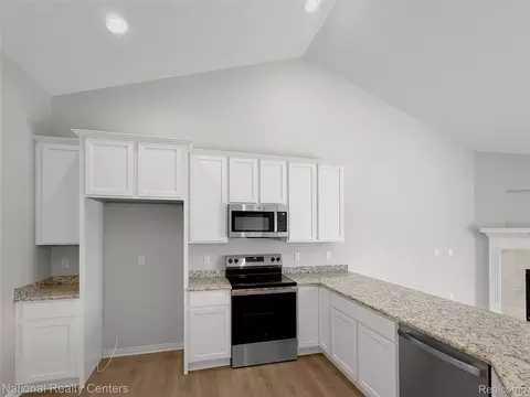 Kitchen - 376 Devonshire Dr #29, Lapeer, MI 48446 photo 2 of 2
