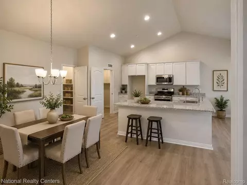 Dining - 376 Devonshire Dr #29, Lapeer, MI 48446 photo 2 of 3