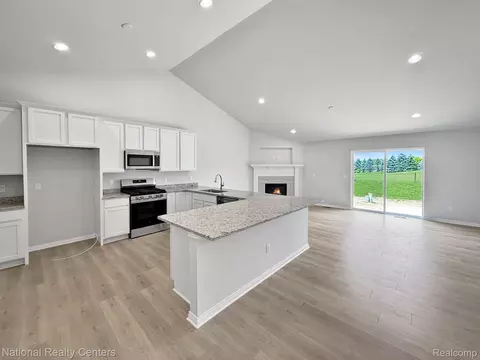 Other - 376 Devonshire Dr #29, Lapeer, MI 48446 photo 4 of 13