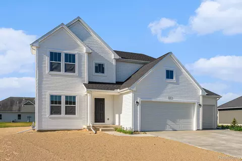 5393 Lily Ann Ln, Dryden, MI 48428