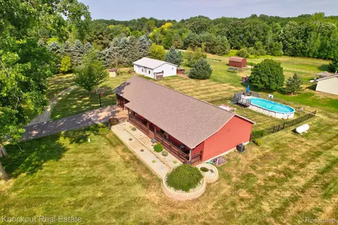 5726 Buell Rd, Tuscola, MI 48768