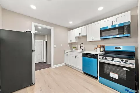Kitchen - 11420 Maxwell Ave, Warren, MI 48089 photo 1 of 2