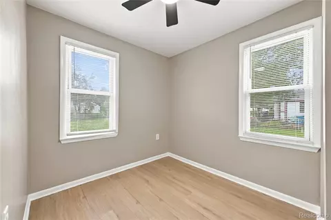 Bedroom - 11420 Maxwell Ave, Warren, MI 48089 photo 3 of 3