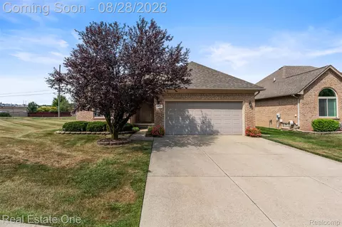15455 Cucci Dr, Clinton Township, MI 48038