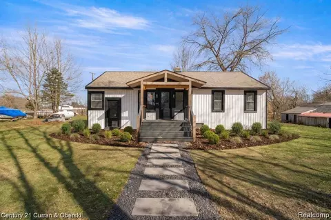 4296 Burgess Rd, Putnam, MI 48169
