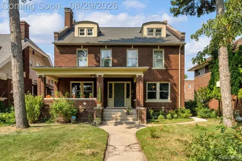 3515 Burns St, Detroit, MI 48214