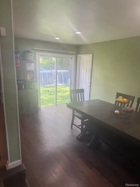 Dining - 28744 Selkirk St, Southfield, MI 48076 photo 2 of 2