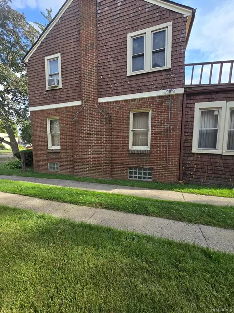 14517 Archdale St, Detroit, MI 48227