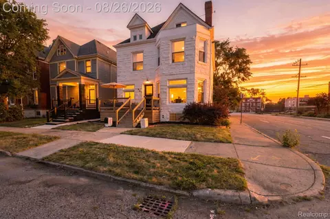 402 Horton St, Detroit, MI 48202
