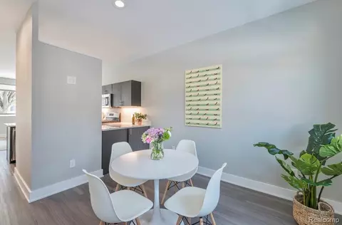 Dining - 3315 Mcdowell, Ferndale, MI 48220 photo 2 of 2
