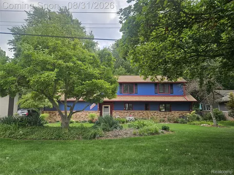 1269 Beemer Ct, Oxford, MI 48371