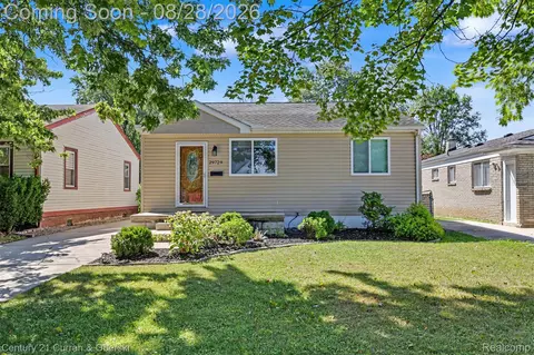 29729 Balmoral St, Garden City, MI 48135