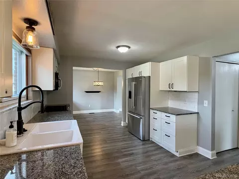 Kitchen - 15873 Nathan Dr, Macomb, MI 48044 photo 3 of 5