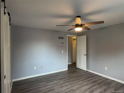 Bedroom - 15873 Nathan Dr, Macomb, MI 48044 photo 4 of 4
