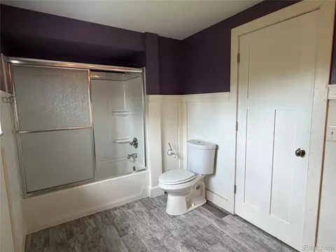Bath - 15873 Nathan Dr, Macomb, MI 48044 photo 6 of 6