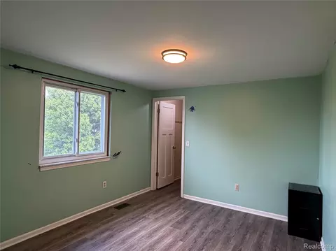 Bedroom - 15873 Nathan Dr, Macomb, MI 48044 photo 1 of 4
